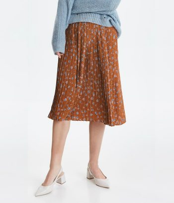 falda color teja con estampado de florecillas