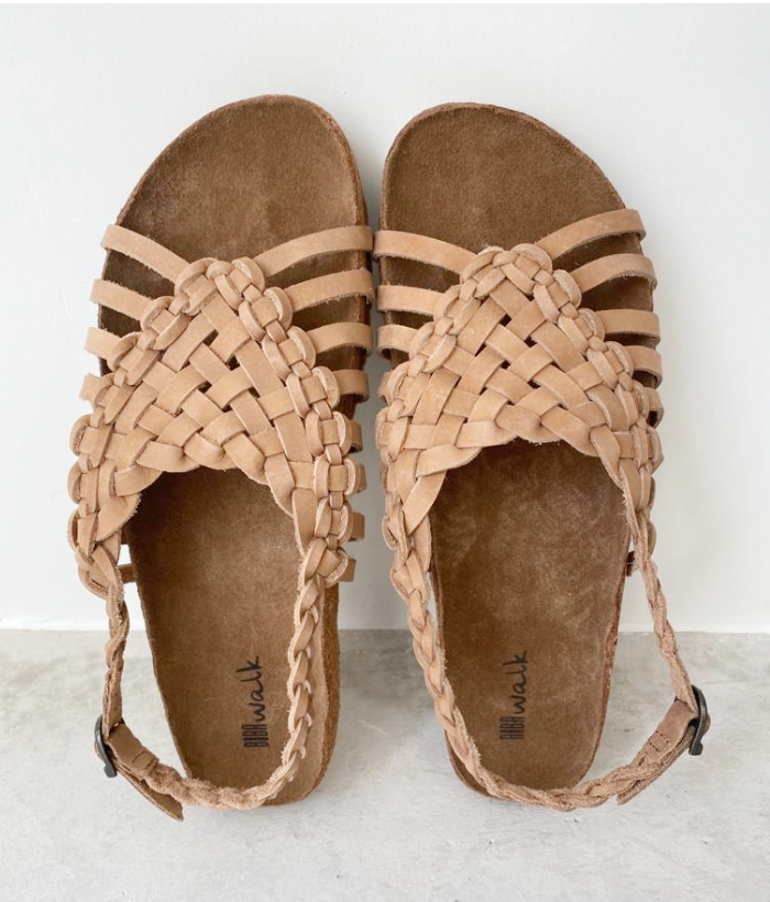 sandalia marrón claro de piel