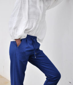 pantalón azul cuadros mujer numph
