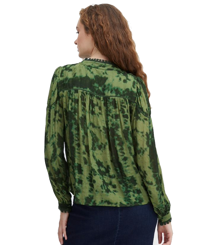Blusa romántica verde estampado tie dye
