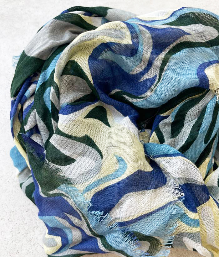 foulard grande tones azules de BIBA